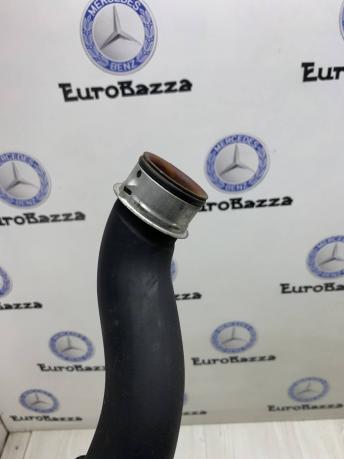 Патрубок радиатора левый Mercedes W212 A2045011582