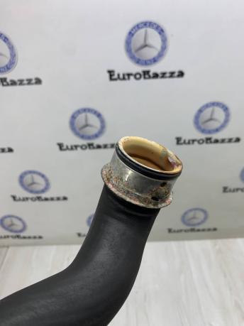 Патрубок радиатора правый Mercedes W212 A2045011682