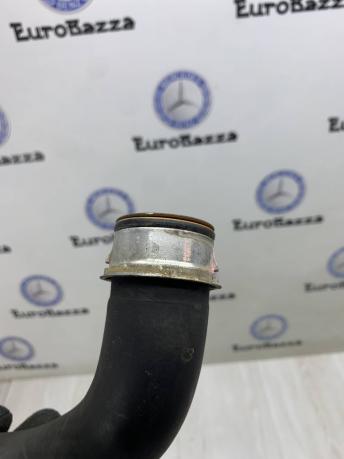 Патрубок радиатора правый Mercedes W212 A2045011682