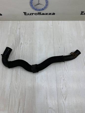 Патрубок системы охлаждения Mercedes W212 A2128301896