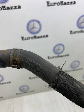 Патрубок системы охлаждения Mercedes W212 A2128301896