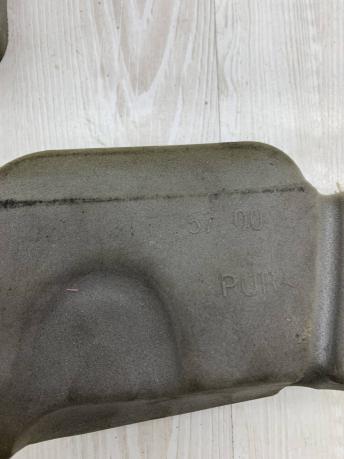 Кожух замка крышки багажника Mercedes W212 Wagon A2127570096