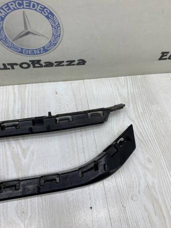 Направляющая заднего бампера Mercedes W212 Wagon A2128800330