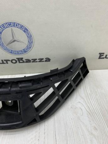 Кронштейн заднего бампера Mercedes W212 Wagon A2128850765