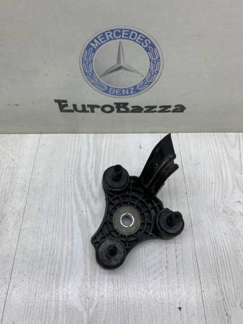 Кронштейн блока ABS Mercedes W212 A2124300410