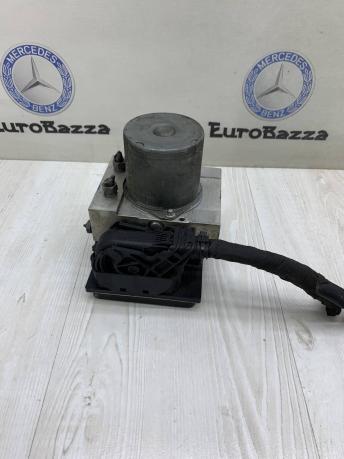 Блок ABS ESP Mercedes W212 A2124313512