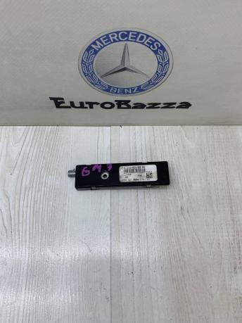 Усилитель антенны задний левый Mercedes W212 Wagon A2128202289