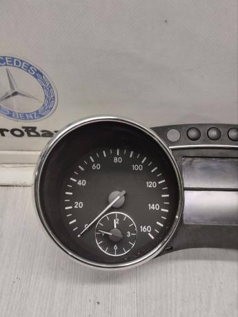 Приборная панель Mercedes W251 A2515401948