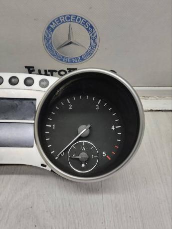 Приборная панель Mercedes W164 A2514405311