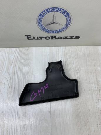 Крышка правой петли багажника Mercedes W212 Wagon A2126931633