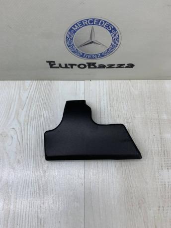 Крышка правой петли багажника Mercedes W212 Wagon A2126931633