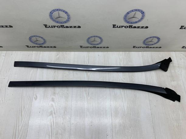 Боковой молдинг лобового стекла Mercedes W212 A2126900982
