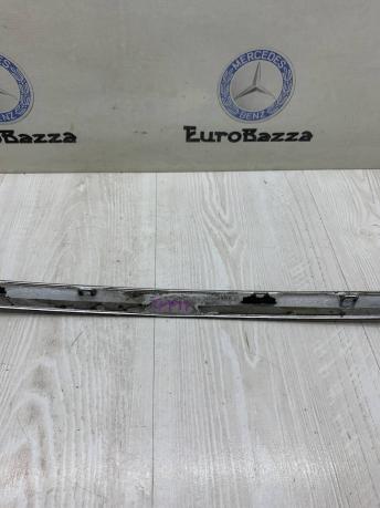 Молдинг крышки багажника Mercedes W212 Wagon A2127430182