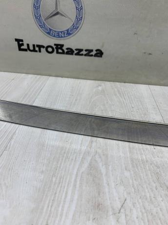 Молдинг крышки багажника Mercedes W212 Wagon A2127430182