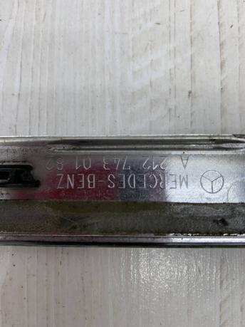 Молдинг крышки багажника Mercedes W212 Wagon A2127430182