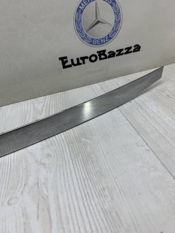Молдинг крышки багажника Mercedes W212 Wagon A2127430182