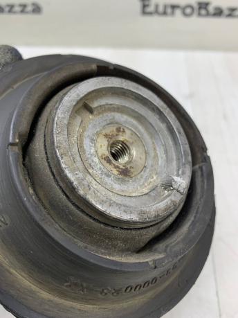 Опора двигателя Mercedes W211 A2112403017