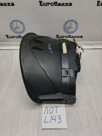 Приборная панель Mercedes W203 A2035407611