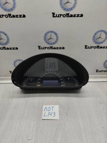 Приборная панель Mercedes W203 A2035407611