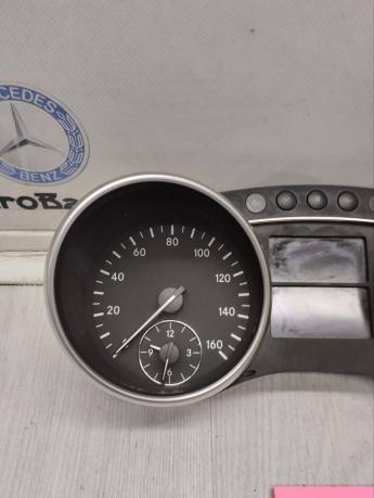 Приборная панель Mercedes W164 A1645405047