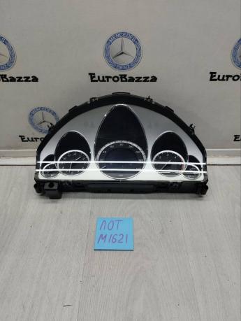 Приборная панель Mercedes W212 A2129002010