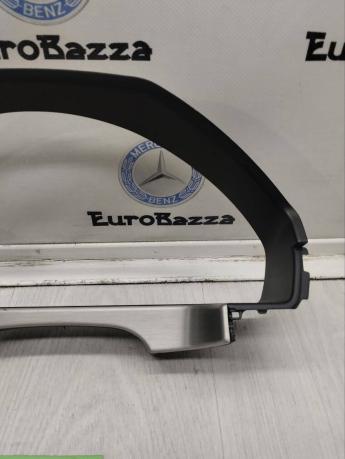Накладка панели приборов Mercedes W212 A2128600107