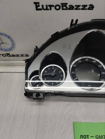 Приборная панель Mercedes W212 A2129002010