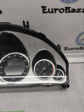 Приборная панель Mercedes W212 A2129002010