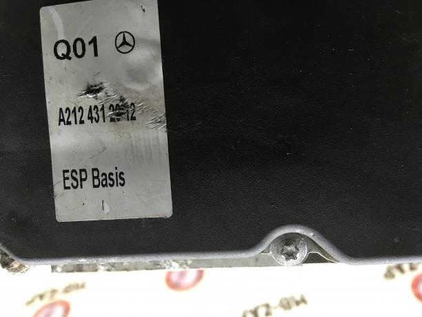 Блок управления ABS ESP Mercedes W212 2124312012