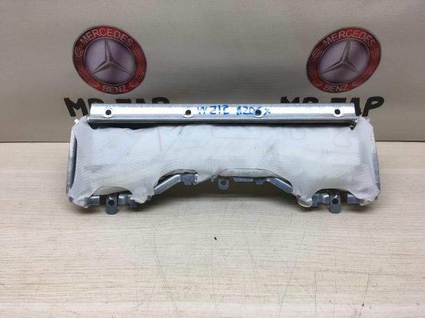 Подушка безопасности в колени SRS Mercedes W212 2128601002