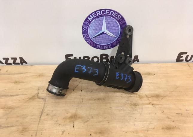 Патрубок интеркулера Mercedes W203 A2035200295