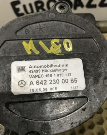 Насос вакуумный Mercedes Om642 6422300065