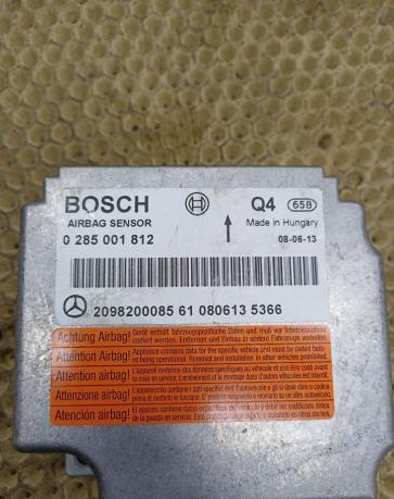 Блок управления AirBag Mercedes W209 A2098200085