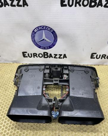 Воздуховод центральный Mercedes W207 A2078300054