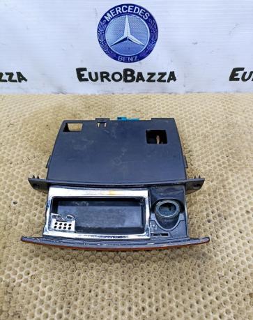 Пепельница передняя Mercedes W220 2208100830