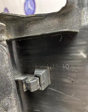 Накладка задней панели багажника Mercedes W203 A2036902340