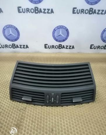 Дефлектор печки центральный Mercedes W220 2208300554