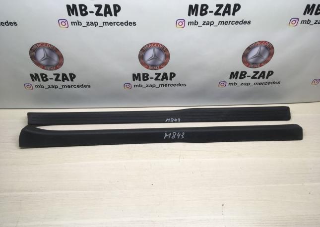  Накладки порогов внутренние Mercedes W209  А2096800735 А2096800735