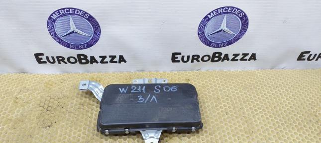 Подушка безопасности задняя Mercedes W211 A2036800105