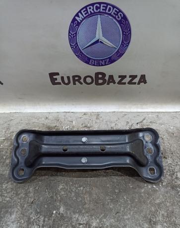 Подушка коробки АКПП Mercedes W211 2112421001