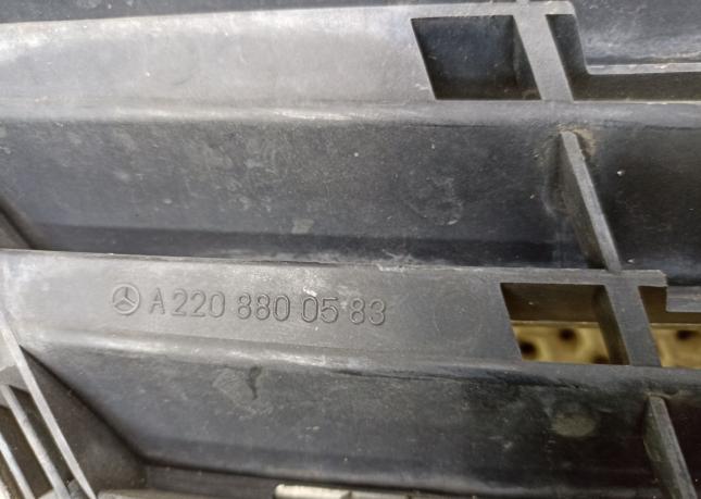 Решетка радиатора Mercedes W220 рест 2208800583