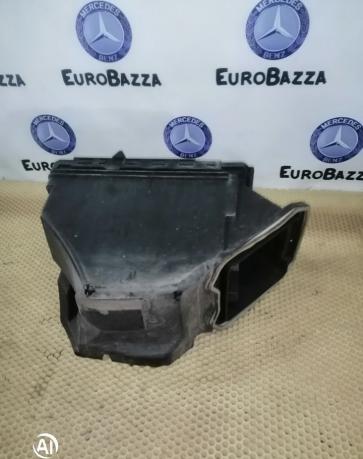 Корпус блока предохранителей Mercedes W220 2205400624