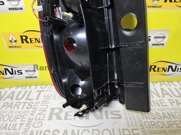 Рено Дастер 2 2015г фонарь задний ПРАВЫЙ новый 265504304R