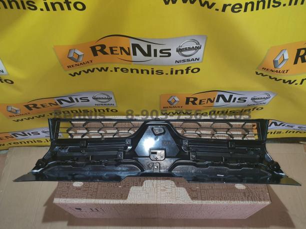Рено Дастер 2 2015г решетка радиатора в сборе 623103564R
