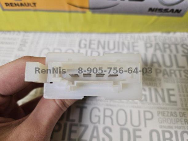 Рено Дастер резистор отопителя новый ОРИГИНАЛ 271509588R