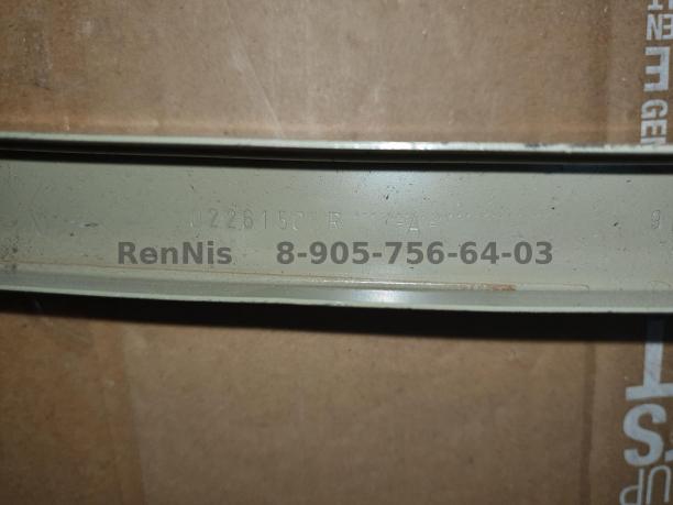 Рено Каптур направляющая стекла передней двери 802261505R