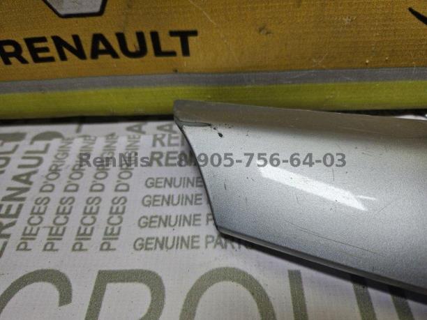 Рено Сандеро накладка решетки радиатора оригинал 8200908393