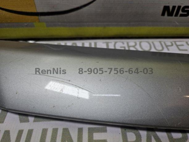 Рено Сандеро накладка решетки радиатора оригинал 8200908393