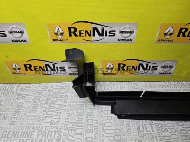 Рено Сандеро 2 2014 дефлектор радиатора верхний 628113517R
