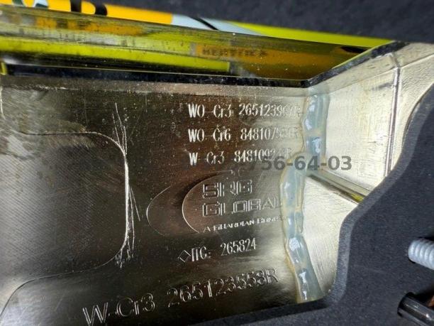 Ниссан Террано 3 D10 накладка крышки багажника 848102880R